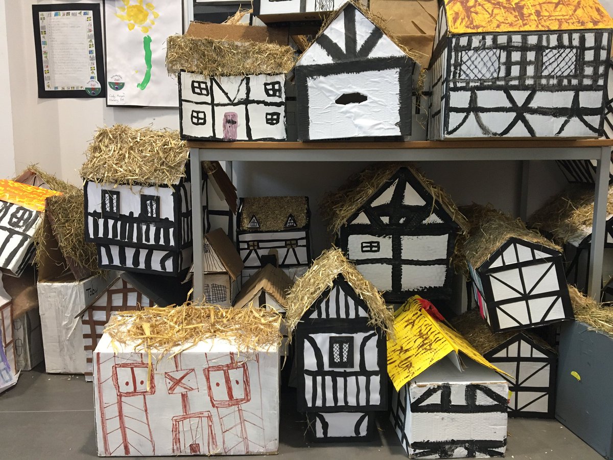 YBB_Y1's tweet photo. Well what an amazing sight as we arrived at school this morning 😀 A whole city of Tudor houses. We have been so impressed with the construction and imagination involved 🔨🖌✂️ top job 👍🏻 @YBBRecYear1 @YBB_Y1_2 #Tudorhouses #FireofLondon #homeworktask https://t.co/OiEr51YoAw