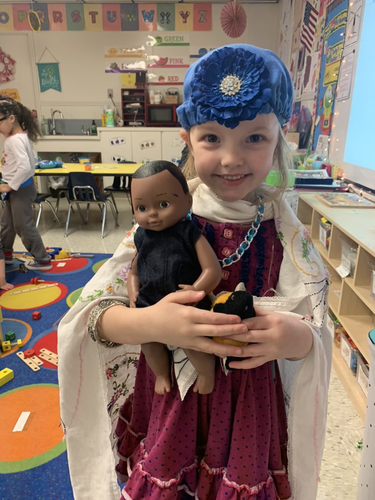 1Ms_Sandwich's tweet photo. She’s is off to meet her prince “charm”. He has no idea what’s in store for him! 😂 @MrsBCubed @branowar #WinningAtWatwood https://t.co/LX4OL4OPra