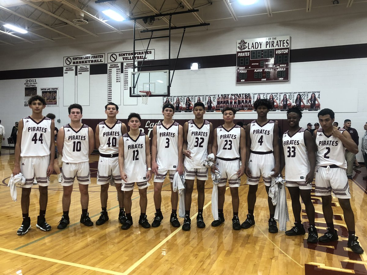 deevilla0926's tweet photo. Come out be loud and support the Sinton Pirate Basketball 🏀 team on Tuesday February 25! Sinton vs Rio Hondo @ Harlingen High School tip off 7:00 pm. Far drive but will be well worth it! #sintonhoops #Teamwork #onegameatatime #lastpirate #senior2020 https://t.co/L5EJzPItSz