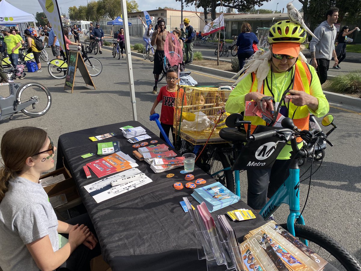 MetroWsab's tweet photo. We handed out a lot of information and received some valuable feedback from #CicLAvia participants on Sunday. https://t.co/lCkDGqhWxT