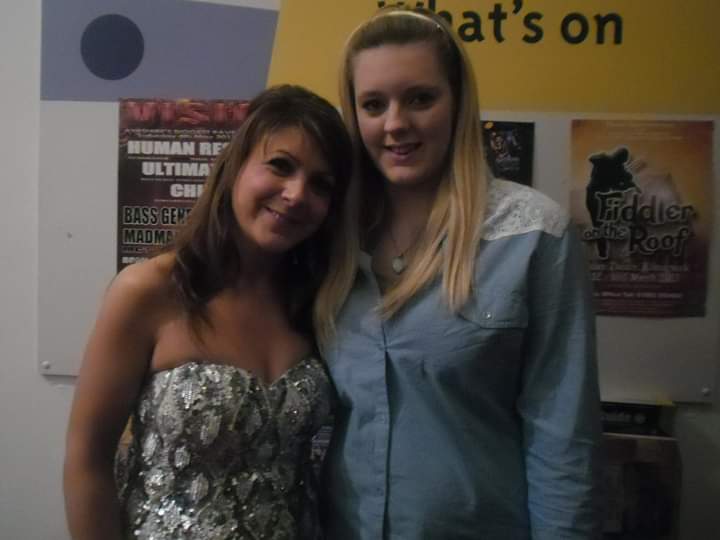 ShannonMcginnx's tweet photo. Very first Nathan/Lisa gig ❤️ seven years ago! 😱 #facebookmemories #stateofme @iamNATHANCARTER @lisastanleysing https://t.co/r8wi9eyYHe