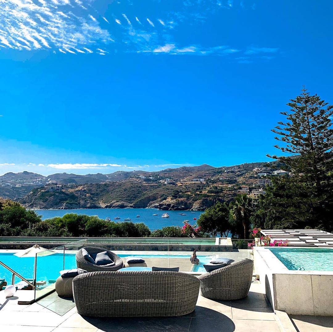 Tag with whom you would like to be sunkissed on this sofa.
📸 by instagramer tineritraveller
#crete #hotel #summer #greece