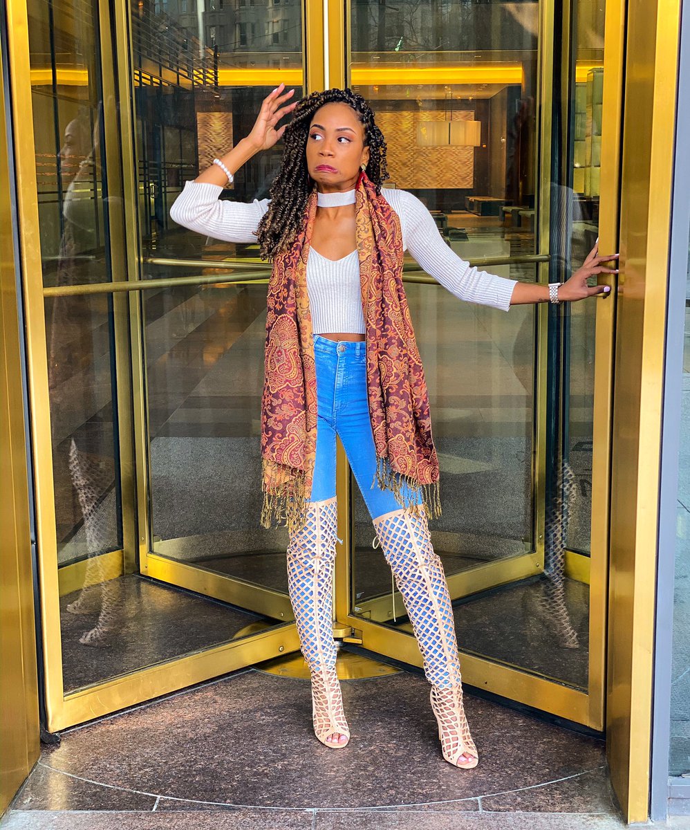 When the sun comes out to play after weeks of rain, you show up too. ☀️♥️ #Atlanta #frugalfashion #melanin