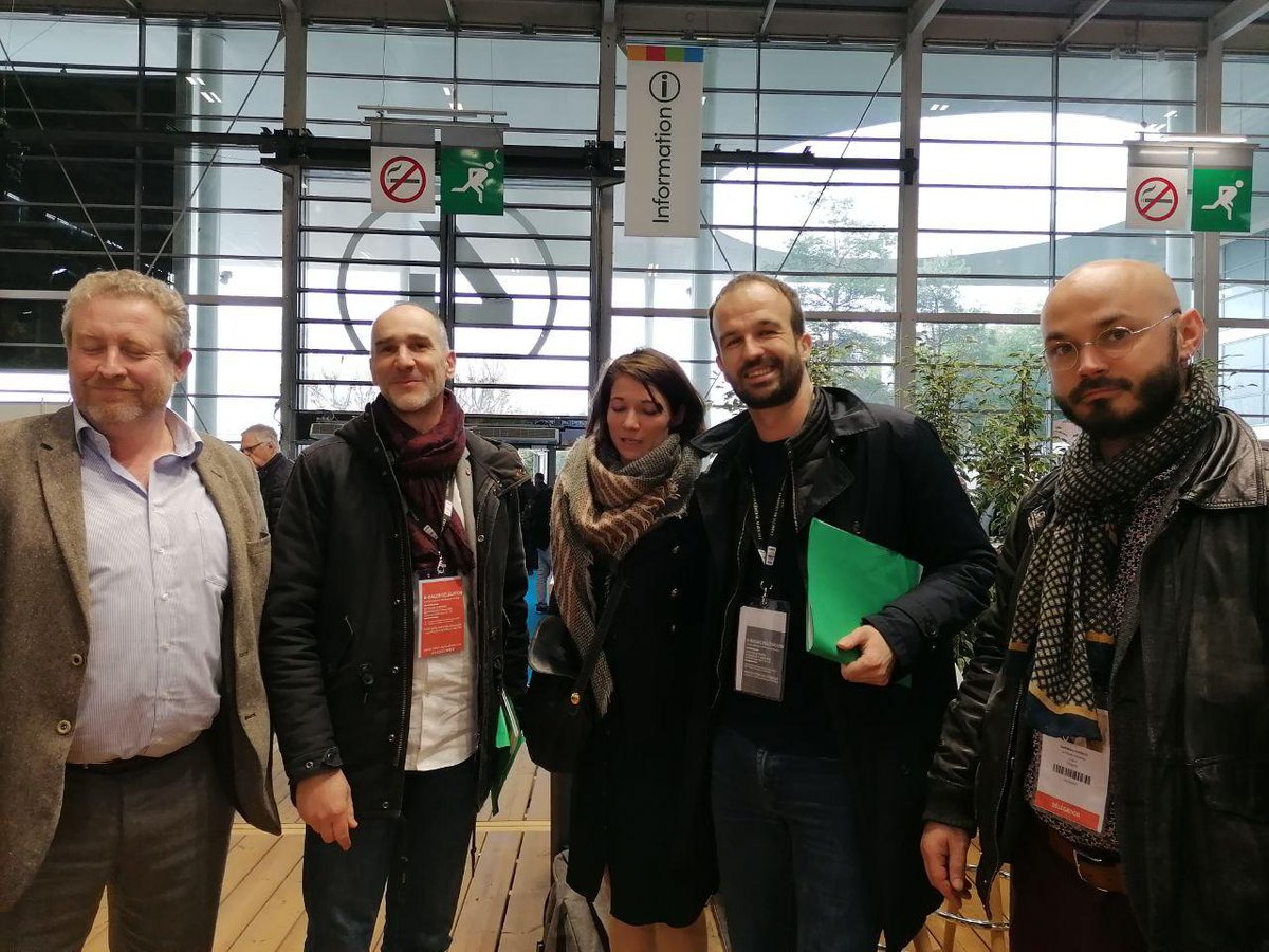 FranceInsoumise's tweet photo. Nos députés @mbompard, @CarolineFiat54, @PrudhommeLoic et @Michel_Larive sont aujourd'hui au salon de l'Agriculture. #SIA2020

Journée d'échanges, avec dans le viseur une Politique agricole commune écologique et paysanne en 2020 ! C'est maintenant qu'il faut agir ! #FutureOfCAP https://t.co/XjvjHvRXYZ