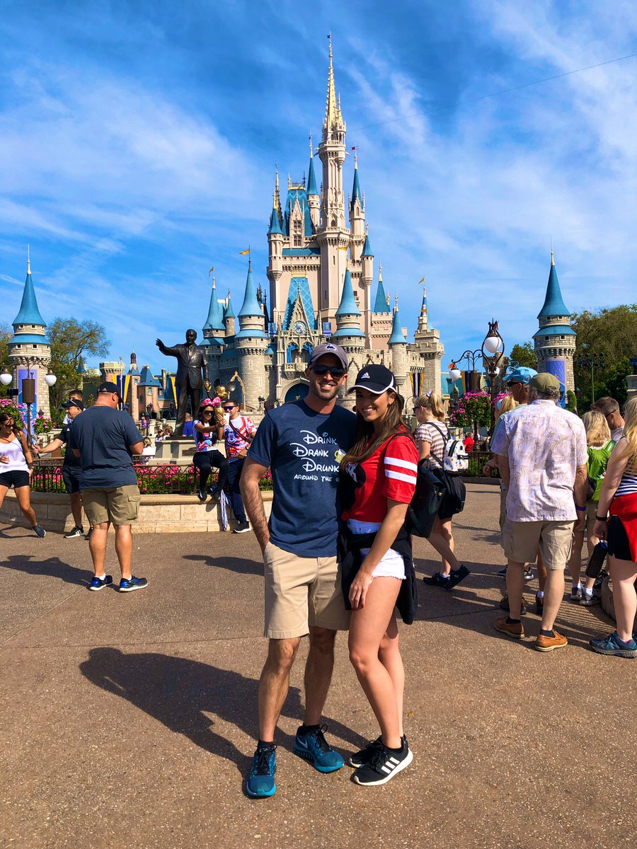 CarolineonTV's tweet photo. Somehow made it to Disney World at 10 this morning after anchoring the 11 p.m. newscast last night! @casizer3 🙌🏼😎 #disneygoals https://t.co/dG0vjFB7FH