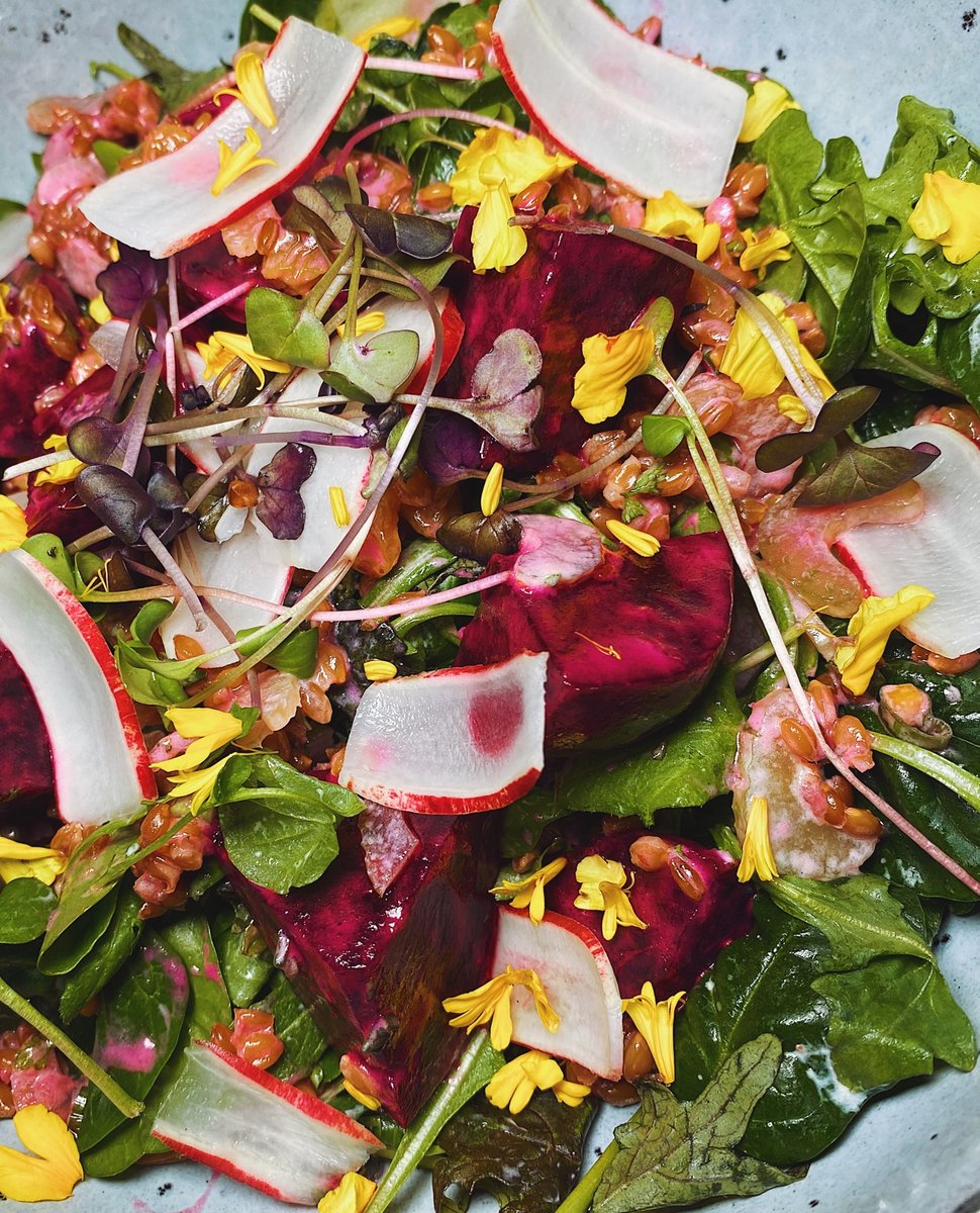 "Beet" the lunch time traffic!  Drop in for beautiful and delicious creations that'll fuel the rest of your day!