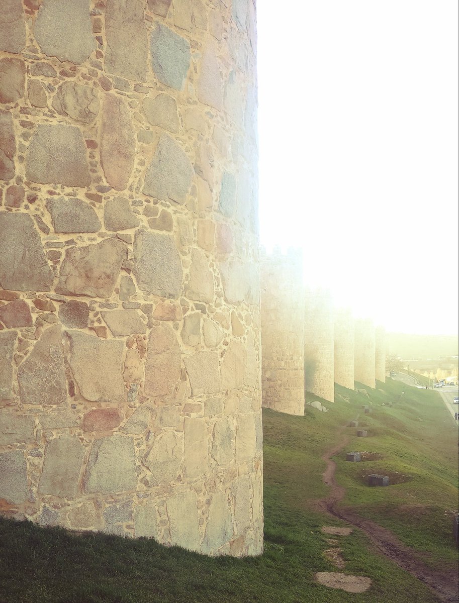 capicua_av's tweet photo. Siempre ahí
Siempre distinta
#Ávila https://t.co/xuGupNtMMm