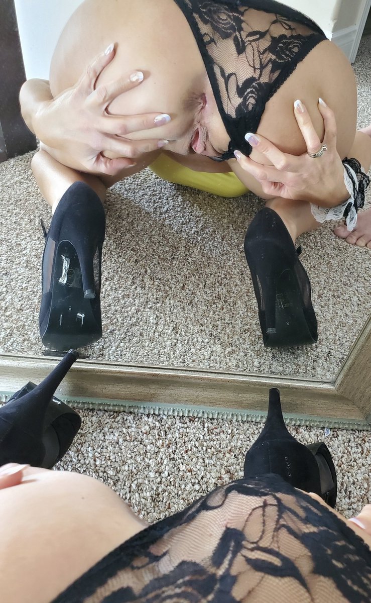 hotwife78's tweet photo. Retweet and follow if you want to eat my two fuckholes! https://t.co/s5LjkgXKJF https://t.co/TOpYfoocDo