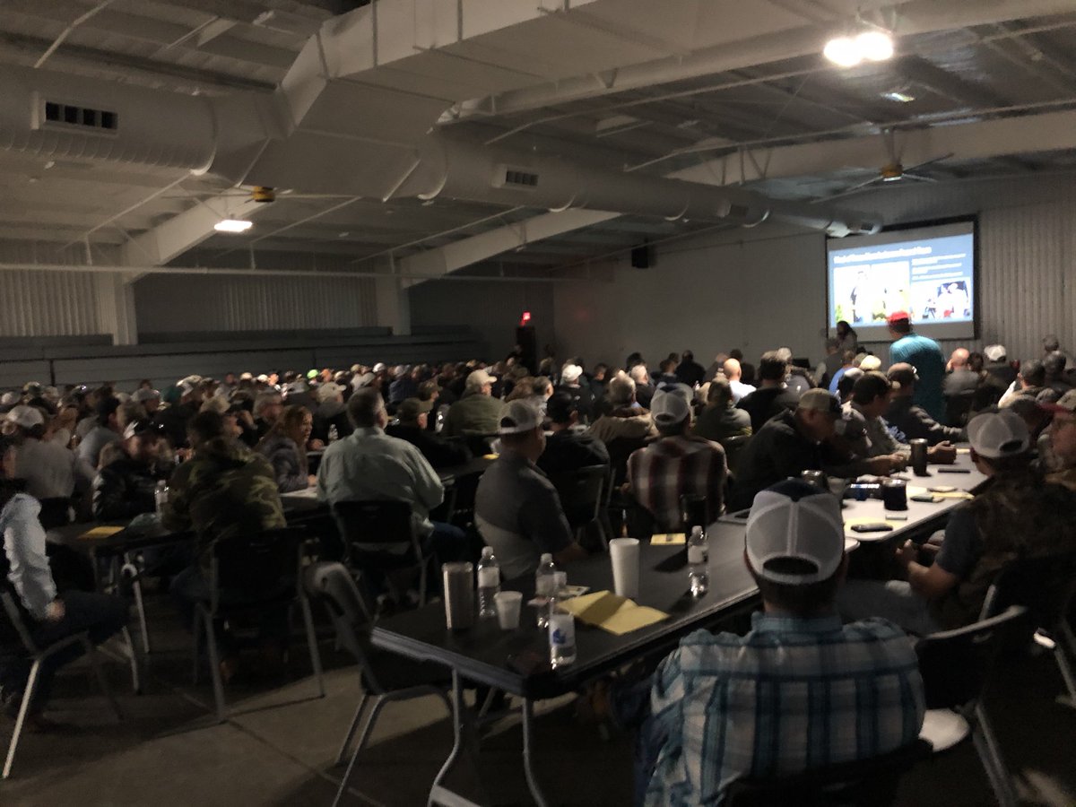 Full house at the Sandyland Ag Conference in Seminole, TX. Great info being shared. Thank you all for coming. #cotton