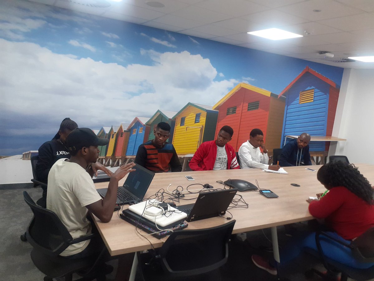 Keoi_In_Tech's tweet image. Took my cohort to work today, had devs doing 20min presentations of their projects. Today we had 8 presentations (IoT, SASS, Outsystems, Android, React, Py etc) and tomorrow it&apos;s Game development and AI 💃

Think I&apos;m brewing something big here 🤯 #codetelligent #communityleaders