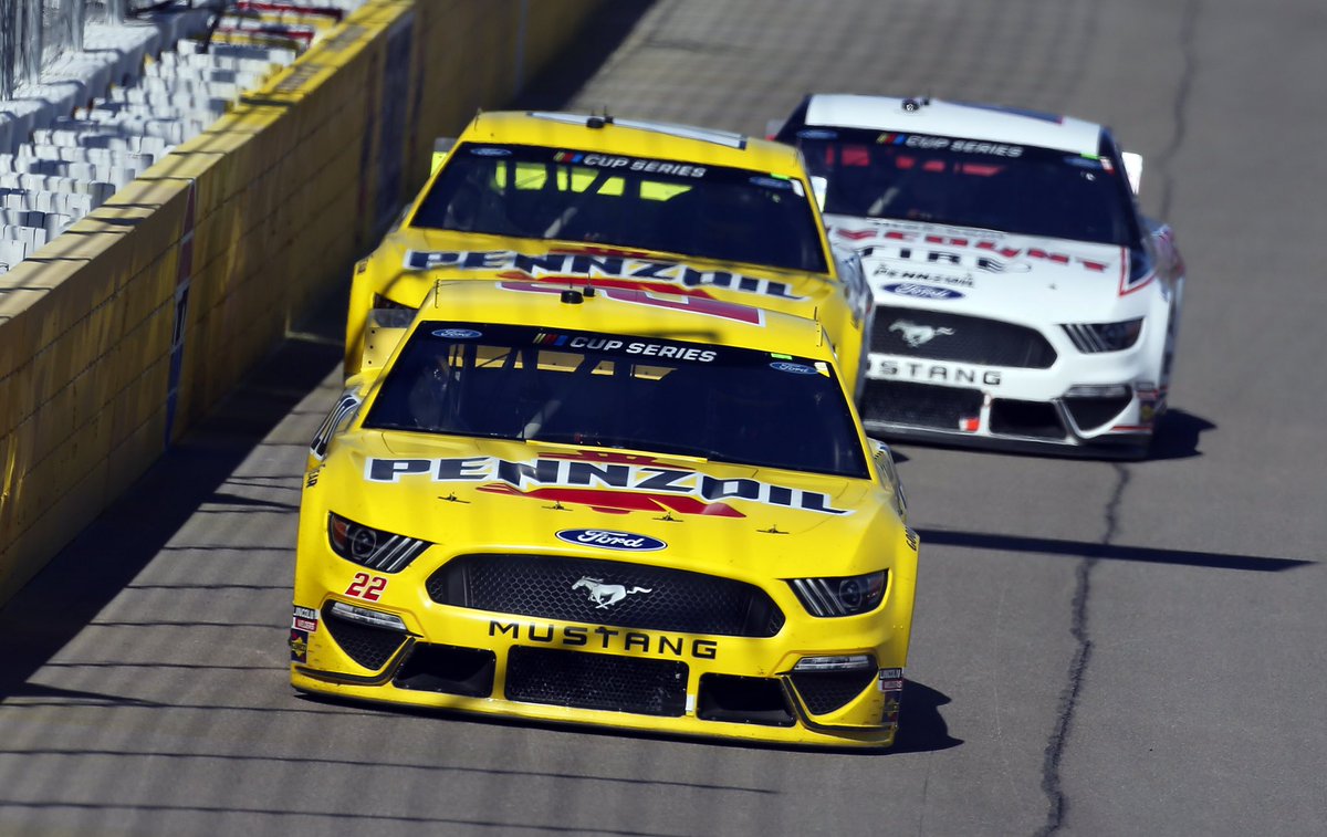 Congratulations @Team_Penske and @joeylogano on the huge win in the desert yesterday! Pictured here are the three Penske Fords our team proudly produced and wrapped 🏁