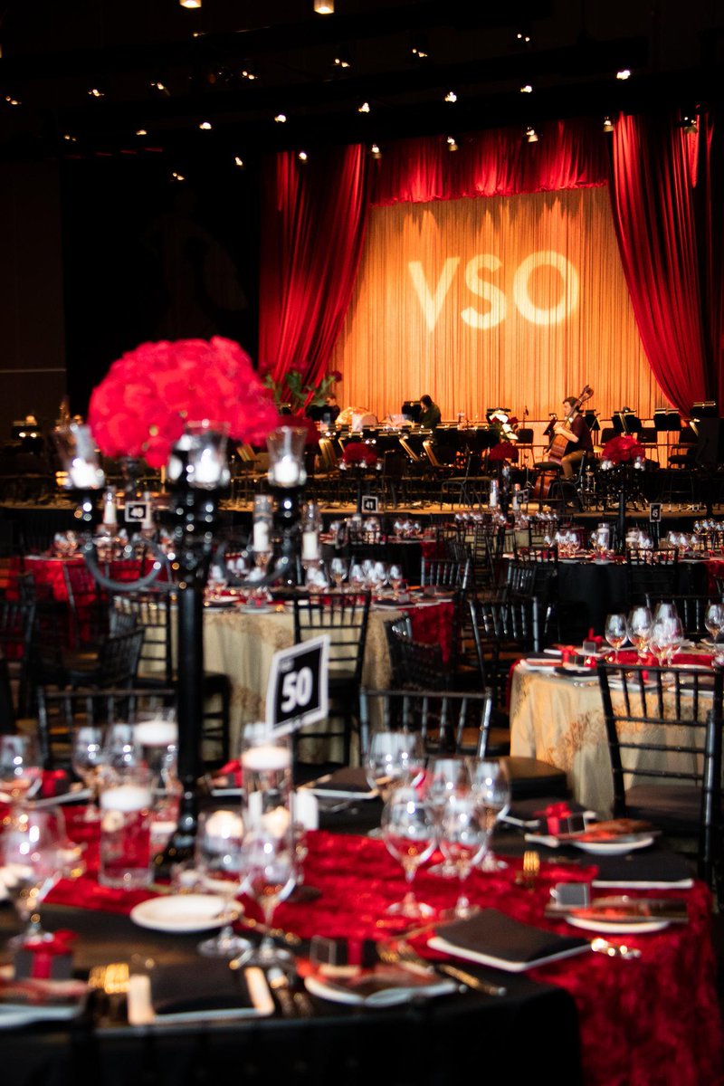 sodexo_live's tweet photo. Take a peek at these beautiful images from our @VanConventions team of the 2020 Vancouver Symphony Orchestra Ball @VSOrchestra @SymphonyBall, which raised $790,000 for the programs and outreach of the VSO and the VSO School of Music for students of all ages! https://t.co/uGYjEaWEHf
