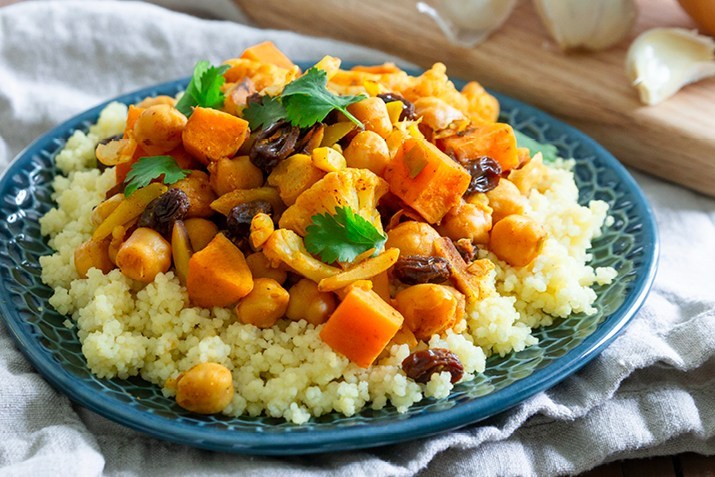 FrenchBroadCoop's tweet photo. Moroccan Vegetable Tagine with Chickpeas https://t.co/wAraoYCKdb https://t.co/0sSLOfUjlI