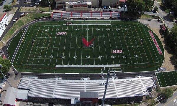 _briel10k's tweet photo. COMMITTED to being a Red Hawk !! ❤️🤍 #KeepPounding #Family https://t.co/CzOF9xKz4w