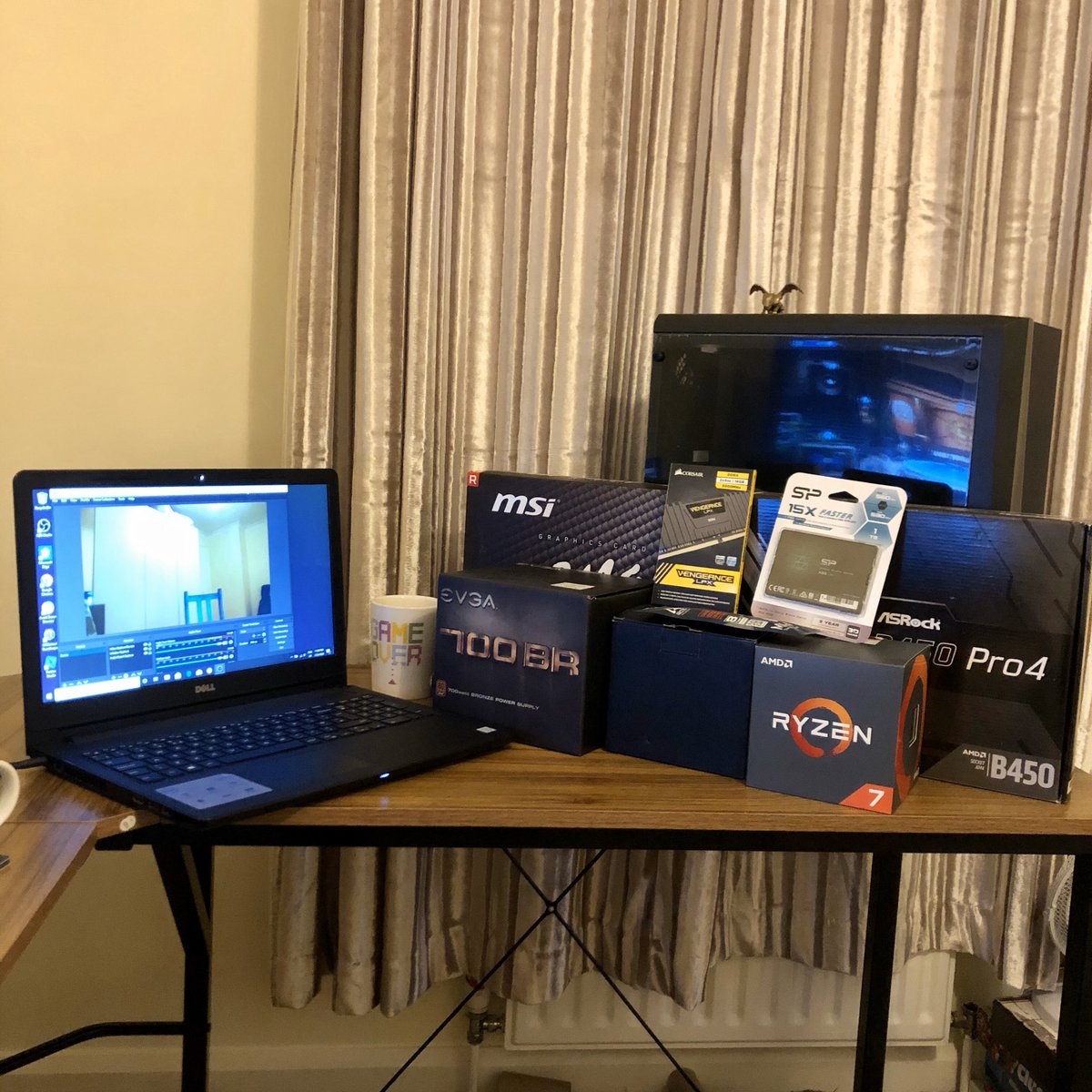 ga_tiny's tweet image. I managed to figure out OBS on my laptop so we’re ready for Wednesday when I finally stream me building this bad boy 😍 -the excitement is real guys 💜
.
.
. 
twitch.tv/tinygaymer_
.
.
.
#pc #pcbuild #myfirstpc #gaymer #gamer #gaming #ukgamer #girlgamer #girlstreamer #twitch