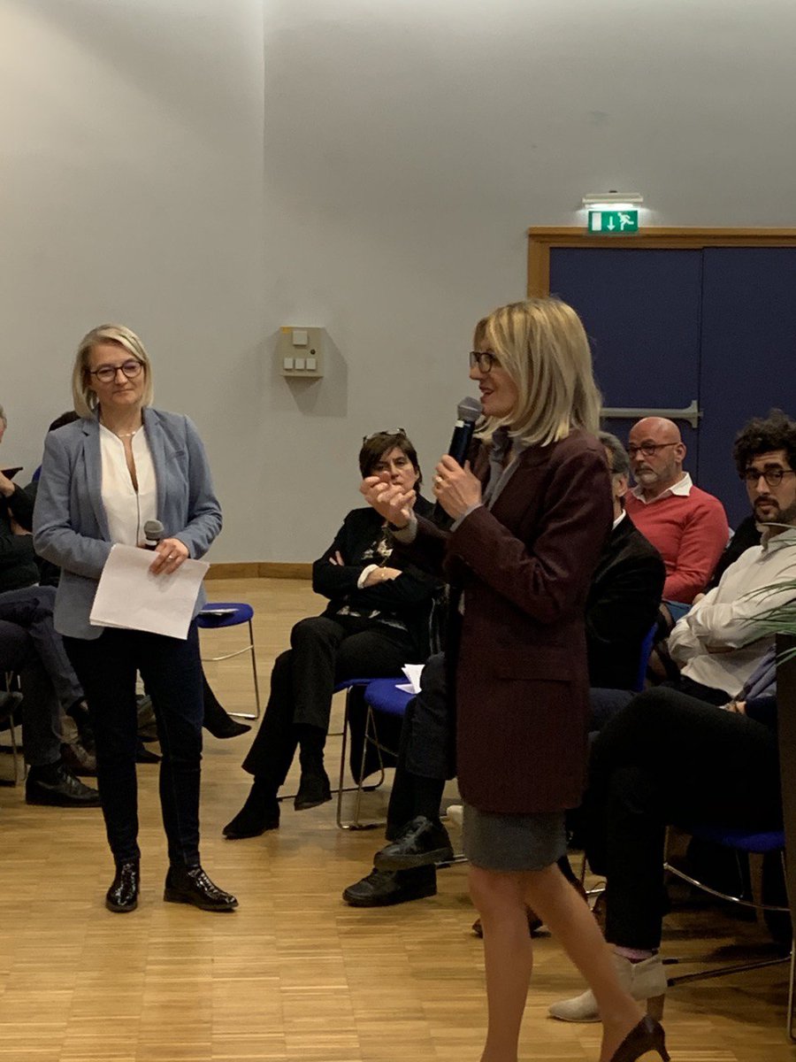F_Lardet's tweet photo. Alors pourquoi sommes nous candidats ? Parce que derrière la belle carte postale d'#Annecy, il y a une métropolisation qui nous fait subir les inconvénients des métropoles sans en avoir les avantages.
#AnnecySeMerite #MeetingAnnecyLeVieux https://t.co/akFudreOy7