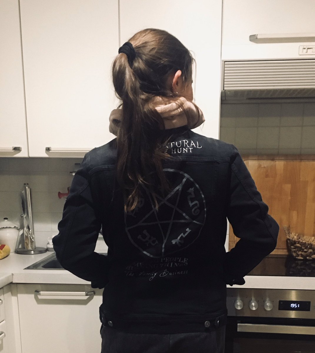 IefWeb's tweet photo. My husband knows me so well and gives me the best birthday presents 🥰 #SPNFamily #SPN #birthdaygirl @jarpad @JensenAckles @mishacollins @Alex8Calvert @kimrhodes4real @OfficialBrianaB https://t.co/StHhGiYr9T