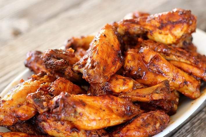 MONDAY WING NIGHT | Wings are only $.50/each every Monday night from 5:00pm - close. 

Choose from mild, medium, hot, or honey garlic and grab a basket of 5 unbreaded wings for $2.50 + tax.