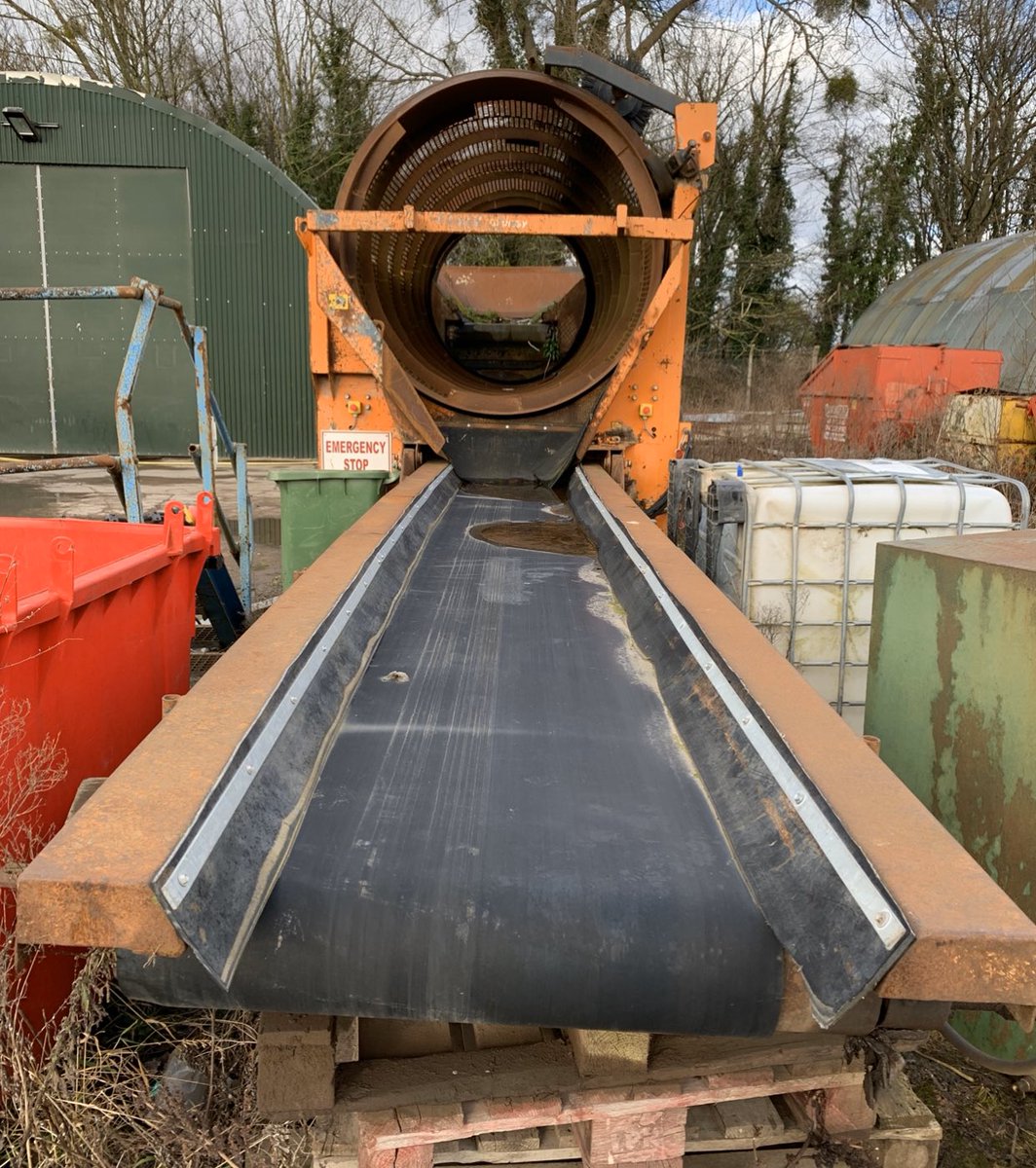 UsedcrushersLtd's tweet photo. Doppstadt SM 518 F Skid Mounted Trommel.
Year: 2000
Price: £17,500
C/W: Electric/Hydraulic, 25mm drum, discharge conveyor and all in good working order.
USN: 0823
.
Contact: Wayne Patterson
T: +44 (0) 7798 78 12 78
E: sales@usedcrushers.co.uk
.
#crusher #screen #doppstadt https://t.co/KOj398KA3l