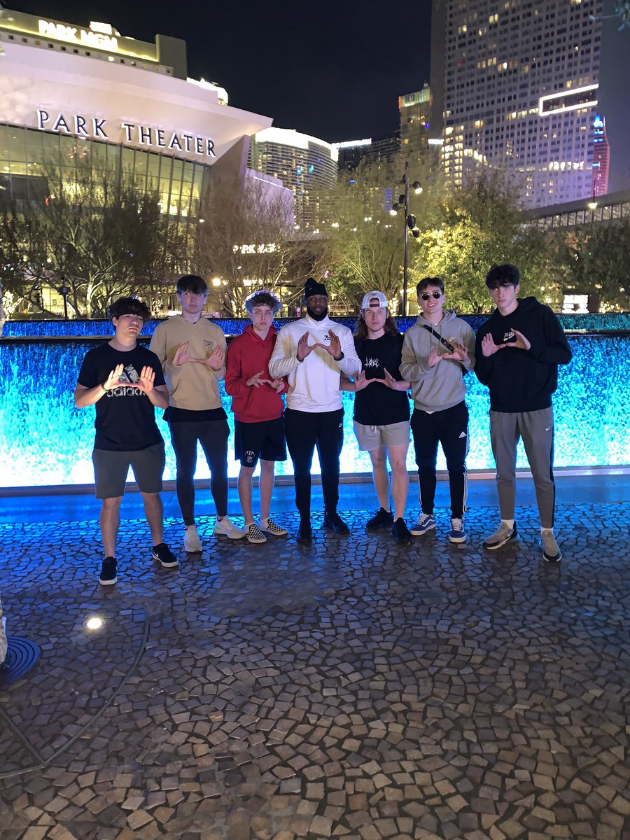 Ty_EliteSports1's tweet photo. Union squad ✋🏾🤚🏾‼️ https://t.co/AItswEadsX