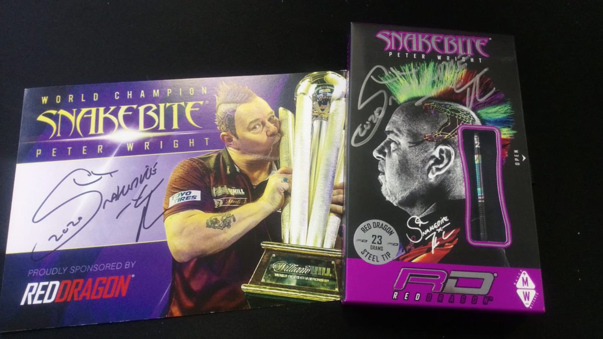 reddragondarts's tweet image. 🚨COMPETITION TIME 🚨

Win a signed @snakebitewright World Champions darts &amp;amp; signed Red Dragon card 🐍💙

Very easy 

Like or Follow our page ✅
Like this post ❤️
Share or RT this post 🔄

See all the Peter Wright Red Dragon collection here ▶️ bit.ly/PeterWrightRD