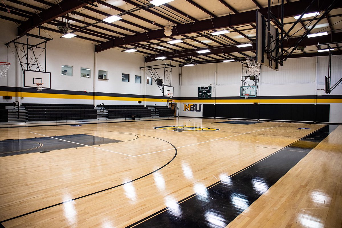 After a great talk with @MBUcoachGriggs i am extremely honored and blessed to say that i have received an offer from Mary Baldwin University ✊🏽