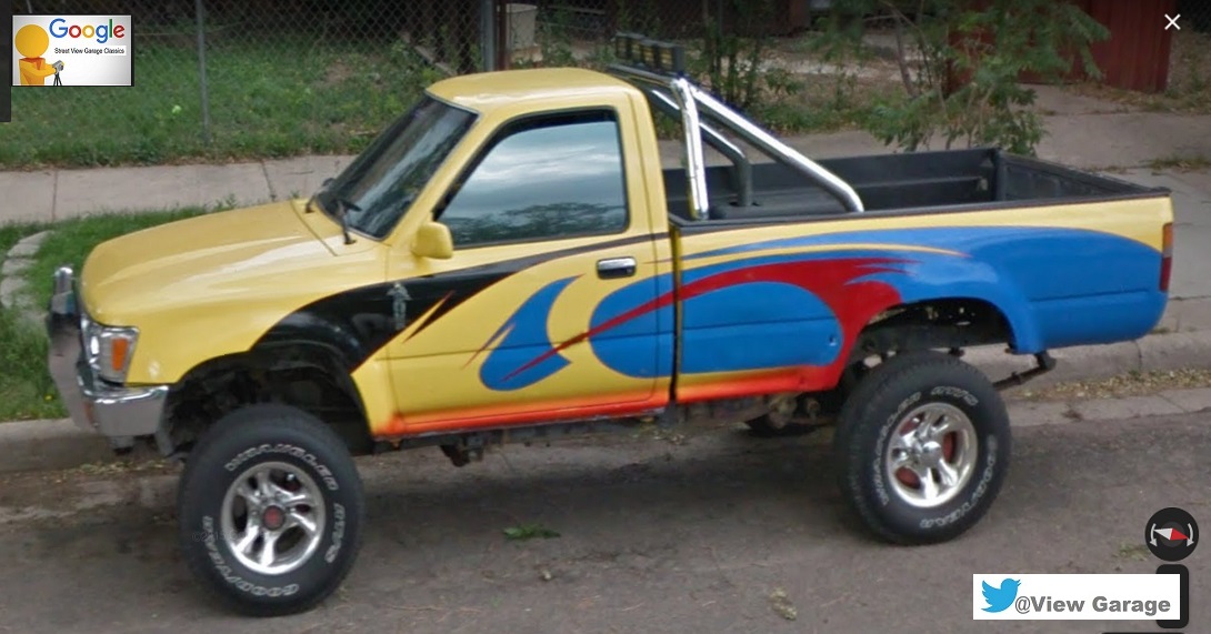 ViewGarage's tweet photo. #Toyota #ToyotaHilux #Hilux #curiosityDeco #CrazyPaint @Hilux1991 @hilux_4x4 https://t.co/BOnMya3CQR