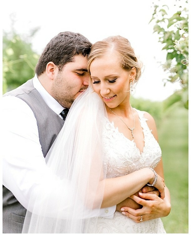 New #ontheblog: Mrs. Mondays with #RealJasmineBride Meaghan 💜 With a surprise proposal involving fur babies and MARRY ME! airport signs, read how Alex pulled off this epic proposal. Plus! Get inspired by their beautiful summer wedding at the winery. … bit.ly/2wKY2xF