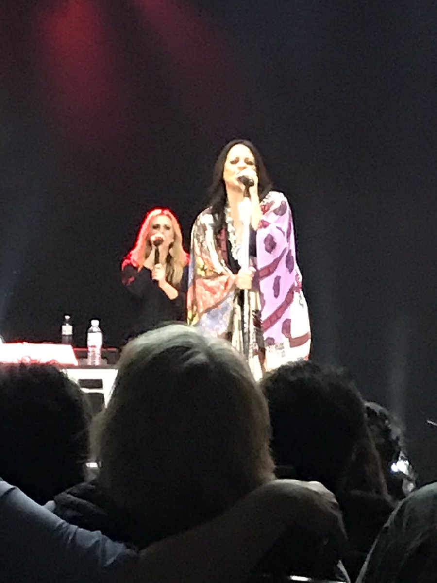 daniellholly's tweet image. @saraevansmusic was amazing! #FortHall