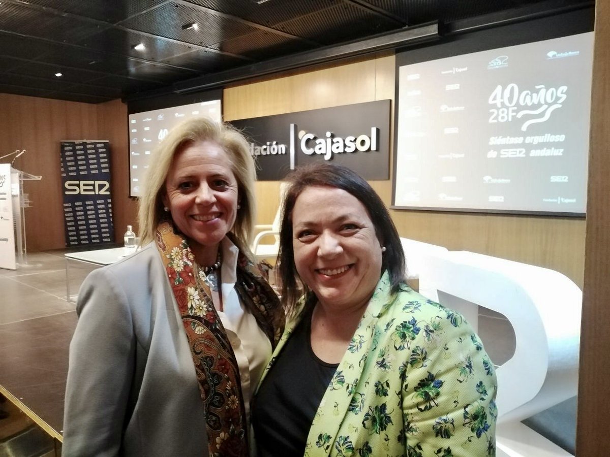 <a href="/AndaluciaJunta/">Junta de Andalucía</a> <a href="/JuanMa_Moreno/">Juanma Moreno</a> <a href="/Cajasol/">Fundación Cajasol</a> <a href="/PPdeSevilla/">PP de Sevilla</a> <a href="/Lolaromerolope1/">Lola Romero</a> <a href="/luis_pani/">Jose Luis</a> <a href="/CelinaBormujos/">Celina saavedra</a> <a href="/setebecerra/">Setefilla Becerra</a> <a href="/JuanCar96104874/">Juan Carlos Delgado.</a> El acto, al que han asistido en representación del PP de #Bormujos nuestra portavoz <a href="/Lolaromerolope1/">Lola Romero</a> y la concejal <a href="/CelinaBormujos/">Celina saavedra</a>, ha contado con la presencia de la Presidenta Provincial, Consejeros y Cargos de la Junta, Provinciales, Regionales además de numerosos Alcaldes.