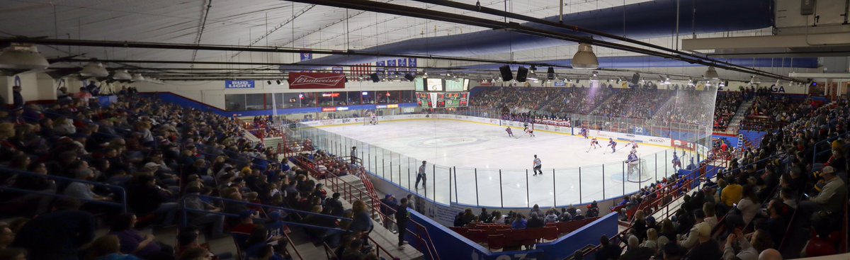 Buccaneer Arena - Hockey Stadium in Urbandale