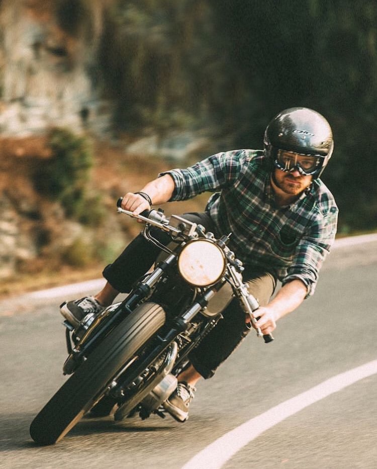 GC_BEARDS's tweet photo. Ride free... picture by @VincePerraud #gentlemanscorner #sandiego #beard #shaving #grooming #skincare #hairstyle #care #moto #style #hat #fashion #vwbus #motorcycle #triumph #harleydavidson #indianmotorcycle #bobber #caferacer #vintage #roughandloyal #mootes #qaveman #rokker https://t.co/GBIcZbX2C9