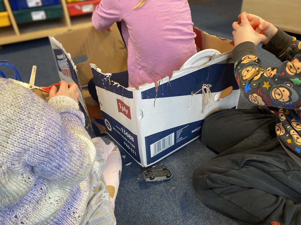 HolmElcc's tweet image. Oh what fun you can have from a cardboard box! It went from a car to a boat... we even went fishing! #SimpleButEffective #EarlyYears #CreativeMinds