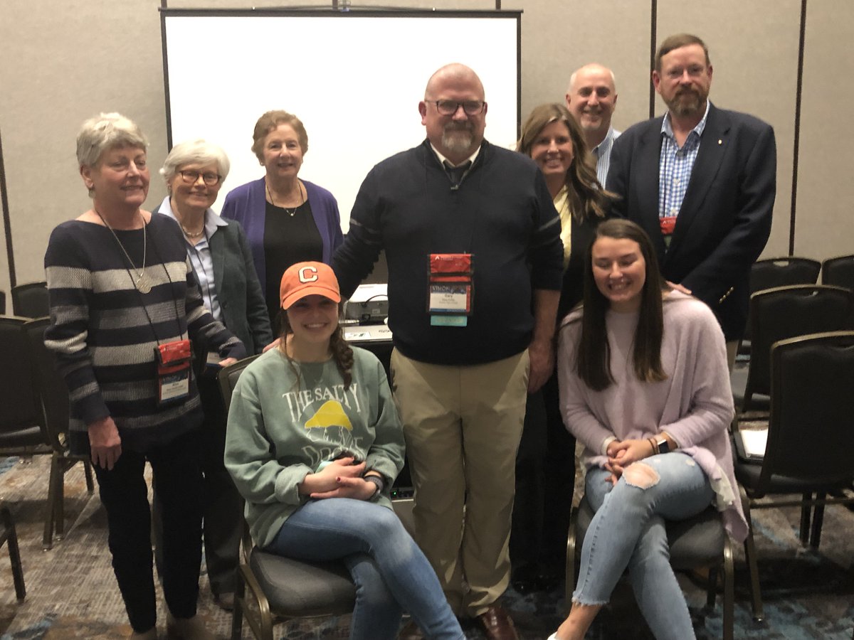 PickensSchools's tweet photo. Proud that @Easley_High Principal Gary Culler was at the @SCSBA conference this weekend to present about EHS' partnership with @ghs_org to provide mental health first aid training for students! https://t.co/nhgiR09ayJ