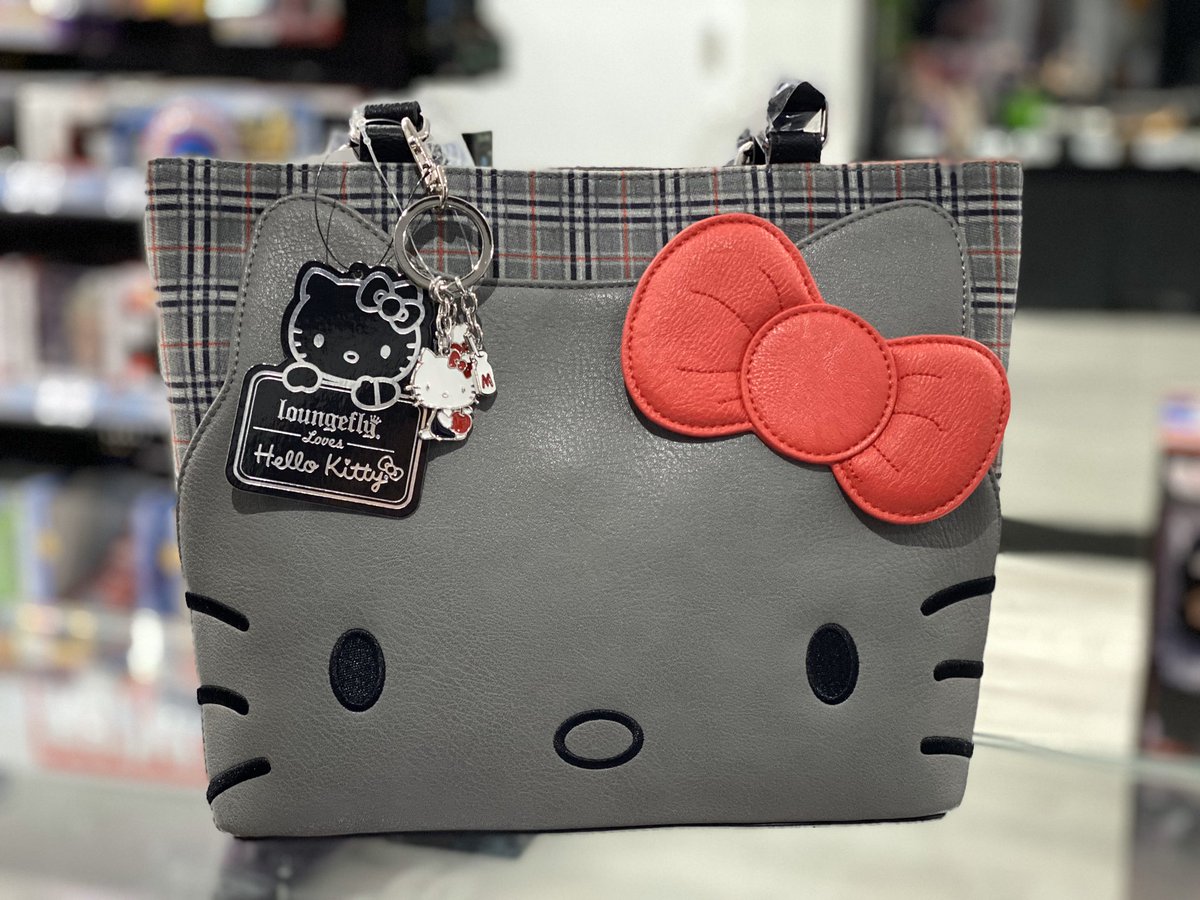 GeekAtmosphere's tweet image. Uno de nuestros bolsos más solicitados #kitty #kittycat #hellokitty #bolsos #geekatmosphere #alwaysplaying geekatmosphere.com