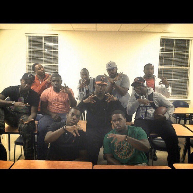 DaPoloShow_'s tweet photo. 13 Forever π
-Polo #5 #RIPKofi https://t.co/xyROPZMwlb