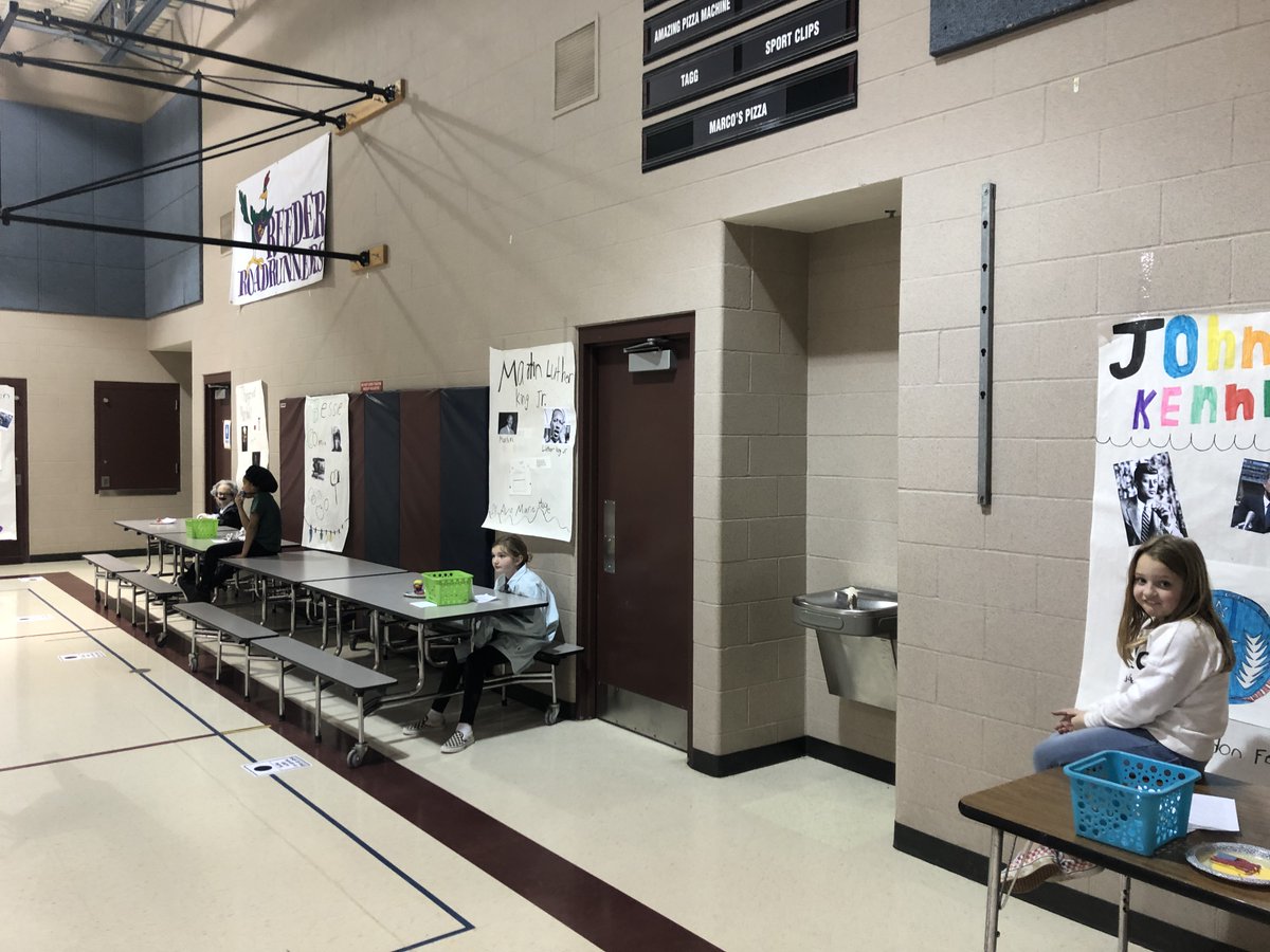 ReederRocks's tweet photo. Part 1:
These 3rd graders are amazing! It was so fun to see them practicing their characters for our Living Museum! They have worked so hard. Way to go, kiddos! #ReederRocks https://t.co/fel8Zjuy7g