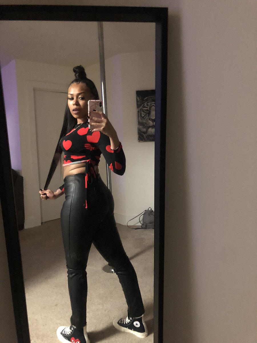 CrissyMilan's tweet photo. Get money stay aggressive, baby isss ya world🥱 https://t.co/90IjFcn3Xq