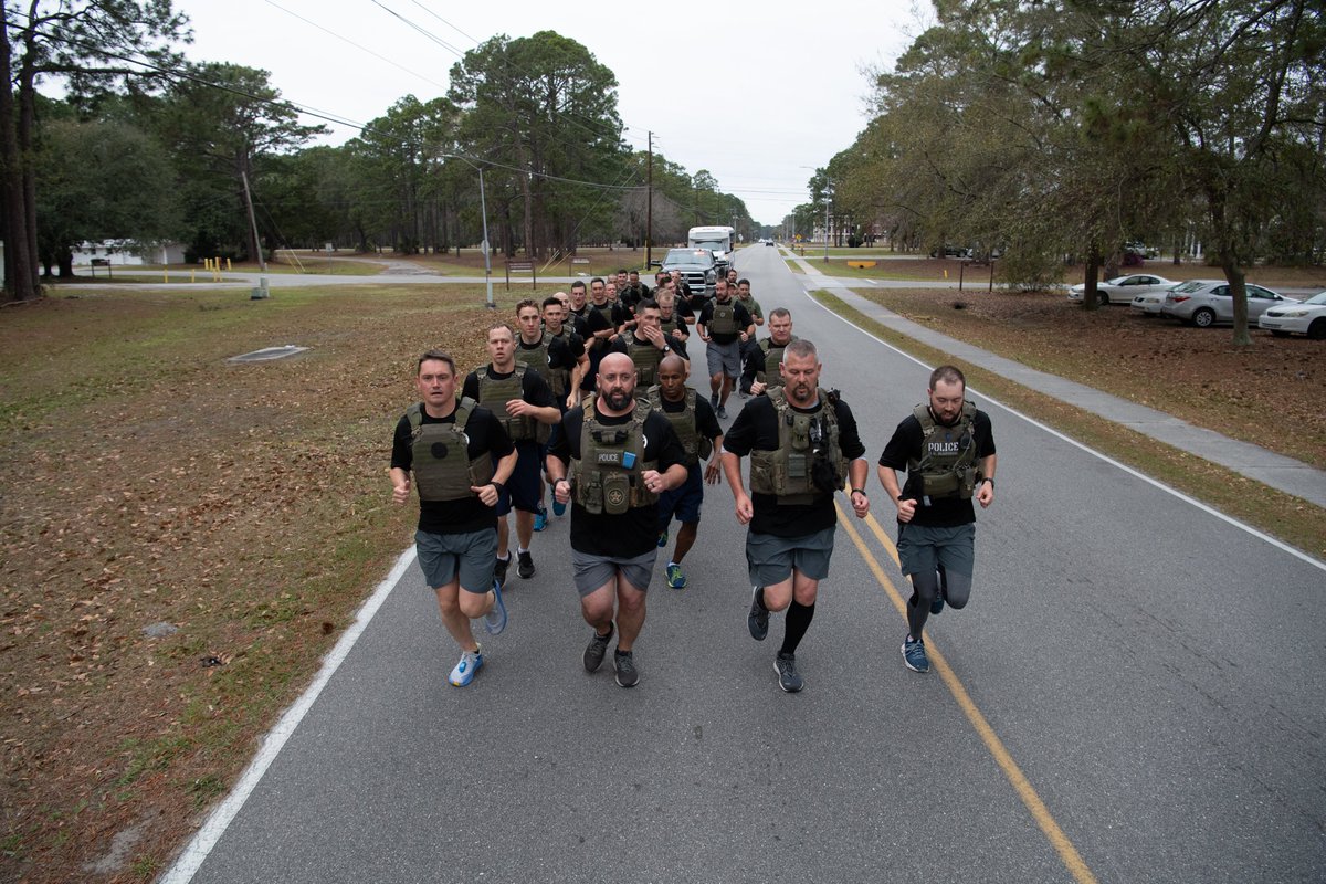 USMarshalsHQ's tweet image. Congratulations to the recent graduates of the Basic Deputy U.S. Marshal Program (BDUSM Class 2003) from the Federal Law Enforcement Training Center (FLETC). Welcome to the Marshals Service!!!
