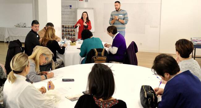 Por último, me invitaron a coordinar talleres de #ExperienciaPaciente en la <a href="/AGPacientes/">Alianza de pacientes</a> y descubrir necesidades no cubiertas con personas con #cancer de larga duración con <a href="/aecat_es/">AECAT</a> <a href="/ARMAREL1/">ARMAREL</a> <a href="/Netespana/">NET- ESPAÑA</a> y <a href="/CMMetastasico/">Asociación Española Cáncer de Mama Metastásico</a> con <a href="/zinc_in_blu/">Carol Egea</a> <a href="/PatriDelOlmo24/">Patricia Del Olmo</a> ¡aprendiendo juntos!