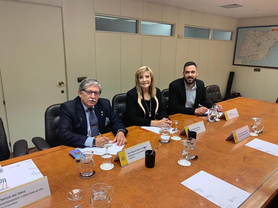 Puedes ver la noticia que ha salido en <a href="/GacetaMedicaCom/">Gaceta Médica</a> sobre el encuentro de la <a href="/AGPacientes/">Alianza de pacientes</a> con <a href="/salvadorilla/">Salvador Illa Roca</a> <a href="/sanidadgob/">Ministerio de Sanidad</a> en este link gacetamedica.com/politica/illa-…

Estábamos con Juan Manuel Ortiz y <a href="/PilarSusach/">Pilar MartinezGimeno</a> y <a href="/PatriDelOlmo24/">Patricia Del Olmo</a> 😍

Ante todo, personas!