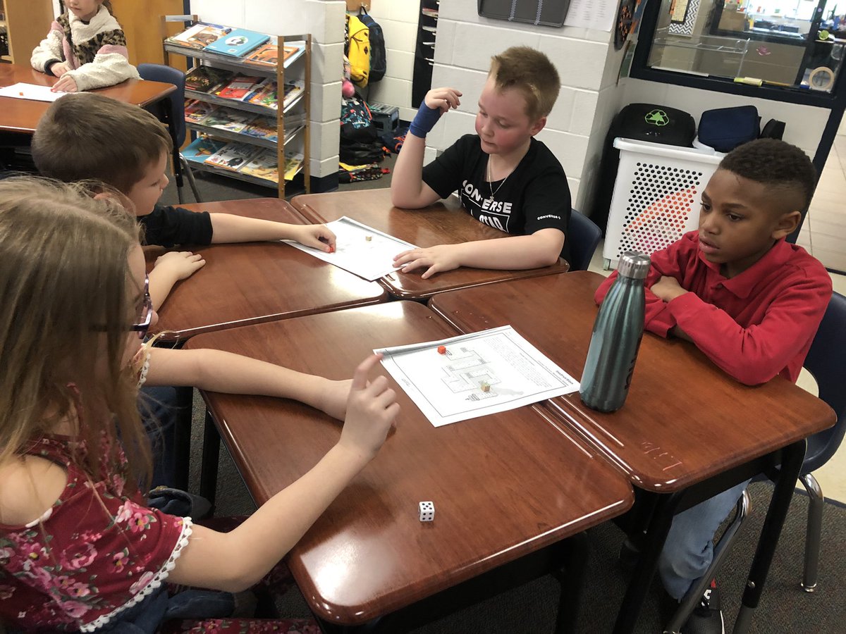 MrsBurkham's tweet photo. Divide and Conquer!! We had a great time practicing our multiplication and division skills during RTI time today. 🦅➗✖️#DivisionandMultiplication #RTITime @owenstylerisd https://t.co/EaGpd10MVh