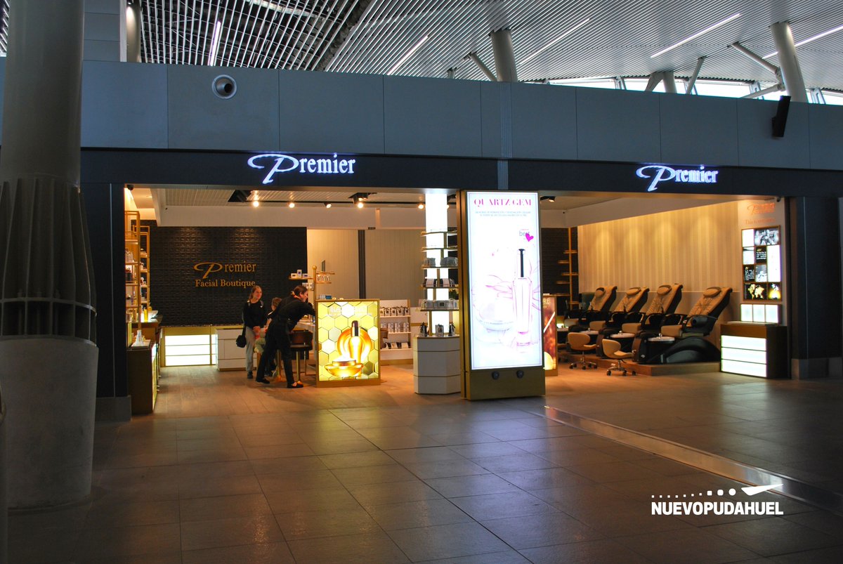 AeropuertoStgo's tweet photo. #NewInternationalTerminal ✈
At #EPier, you can find #Premier where you'll enjoy cosmetics made with Dead Sea minerals with skin care benefits. Plus, a great place to relax! 💆🏻♀
More stores and restaurantes are arriving to this new departure lounge.
@VINCIAirports @GroupeADP https://t.co/yM99izcHCU