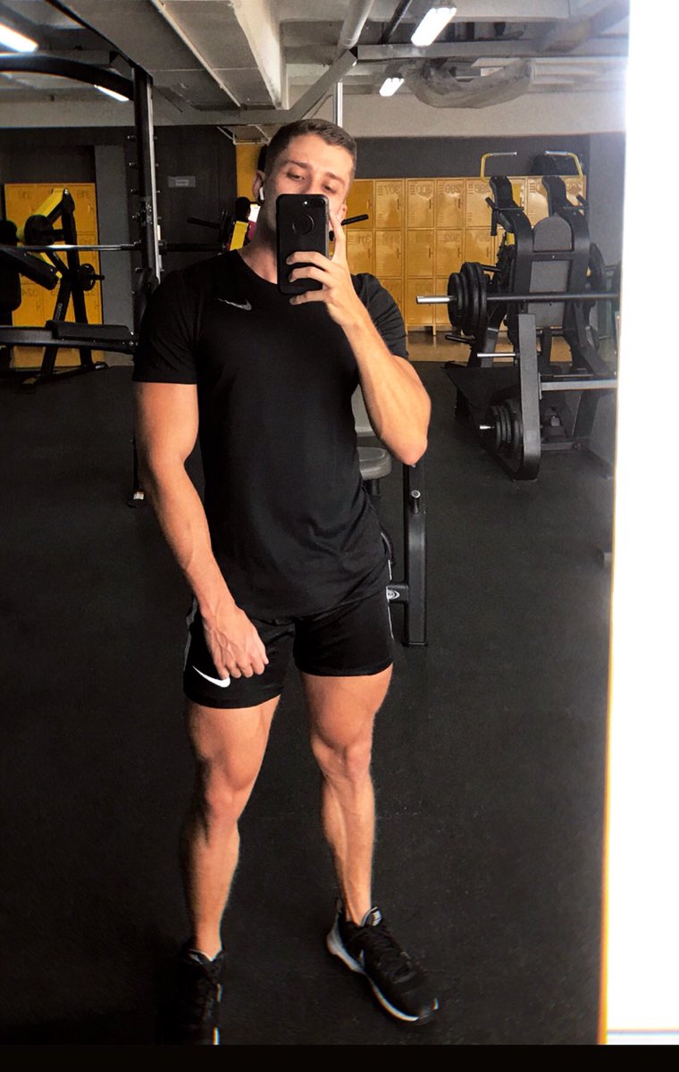 saenzmarks4's tweet photo. Love/hate for leg day 🍗! Happy Monday everyone! ⚡️ https://t.co/38Wu5CEZHe