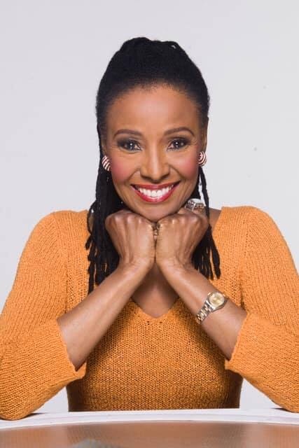 joylight62's tweet photo. We Celebrate #BSmith for #BlackHistoryMonth "Whatever You Do, Do It With Style." The Grand Model, B. Smith. She was a Restaurateur, plus authored many #Cookbooks. B. Smith helped to raise awareness about #Alzheimers Disease amongst people of color. #RIP #BSmithwithStyle 1949-2020 https://t.co/IK78m8ougt
