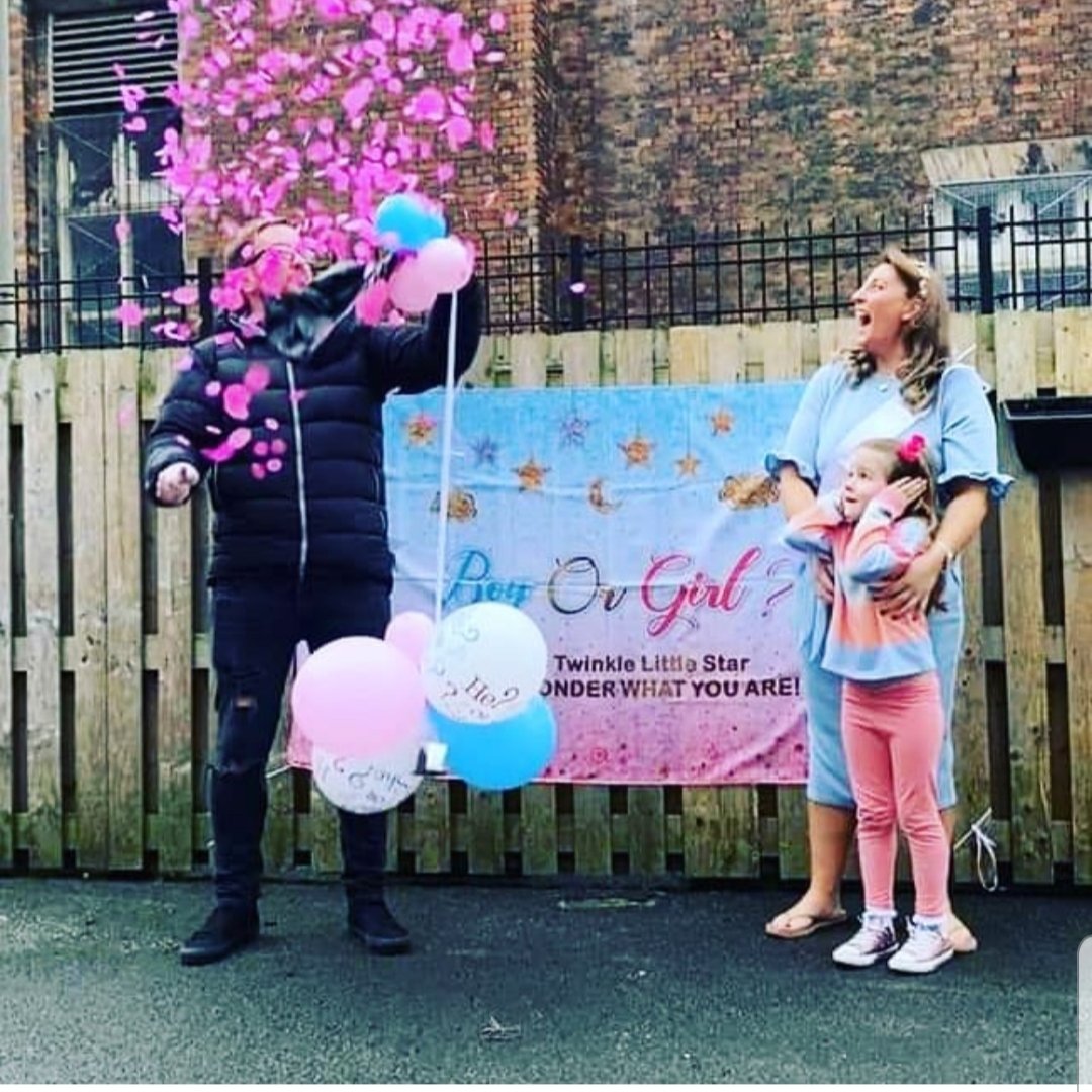 jo_owens's tweet photo. 💞🤰💖👨‍👩‍👧‍👧💕🥰 @daveydavedave83 https://t.co/qg6QxOC7gF