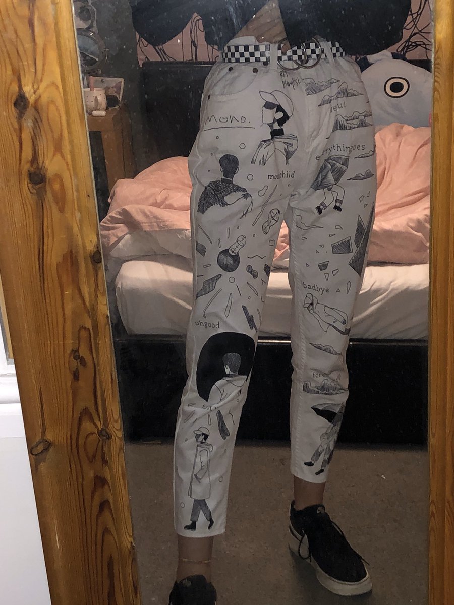 hoesoks's tweet photo. finally finished my mono jeans!! 🥺🖤 https://t.co/S0nc1OZUZT