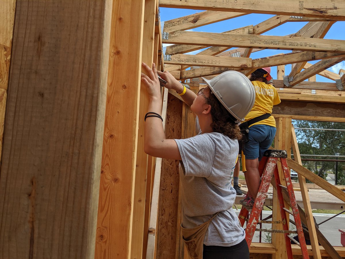 ACHSCrew's tweet photo. Hey, AC Crew!
We still have room for more for this Saturday's Beaches Habitat for Humanity event, 8:30 to 12:30.
No special skills needed; they'll show us how to do whatever they need. 
Come by room 633 to sign up! https://t.co/n19W28xRL8