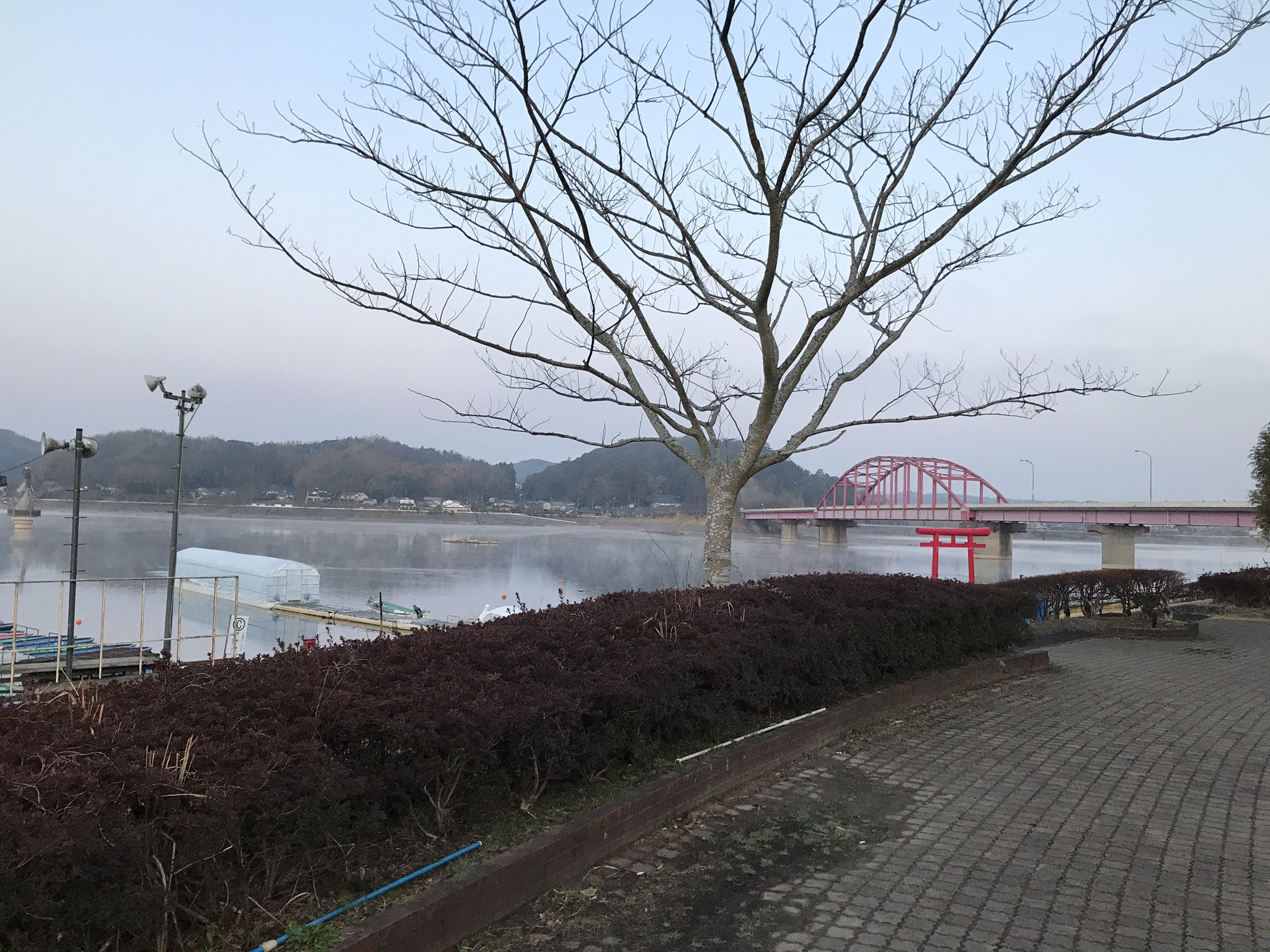 京浜 釣鉄 今日は 千葉の高滝湖でワカサギ釣りです T Co wyvfylkz Twitter