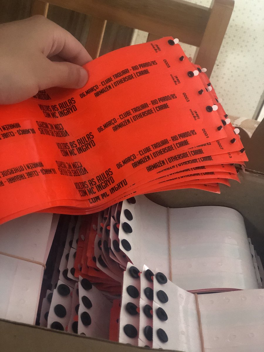 othersideprodu's tweet photo. Chegaram os Ingressos 🥰
A partir de quarta-feira (26/02) eles já estaram à venda no armazém da Bebida e Com Promoters...
Dia 6 de Março o Show não pode parar e a Festa é Voltas às Aulas com MC Ingryd ✌️🙅🏻‍♂️ https://t.co/OZKIKrEKhc